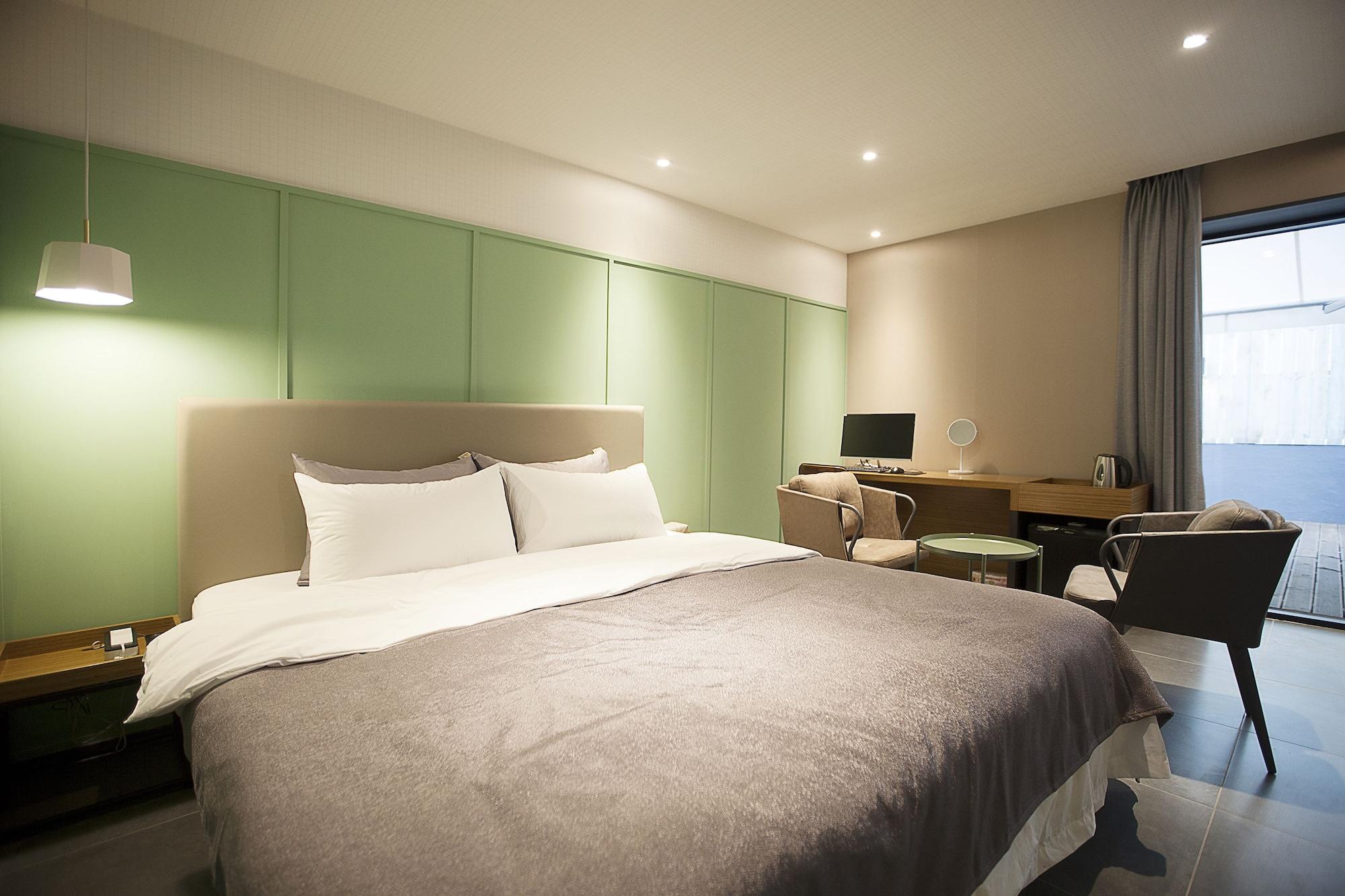 Brown Dot Hotel Changwon Eksteriør billede