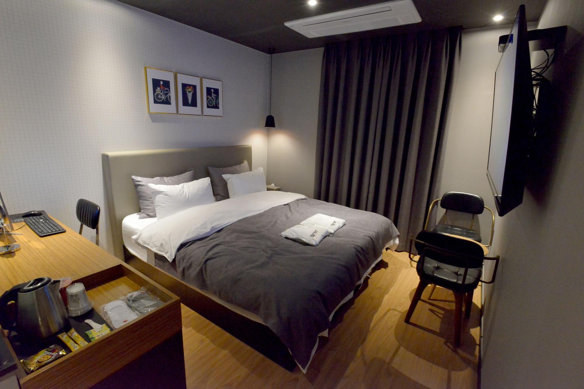 Brown Dot Hotel Changwon Eksteriør billede