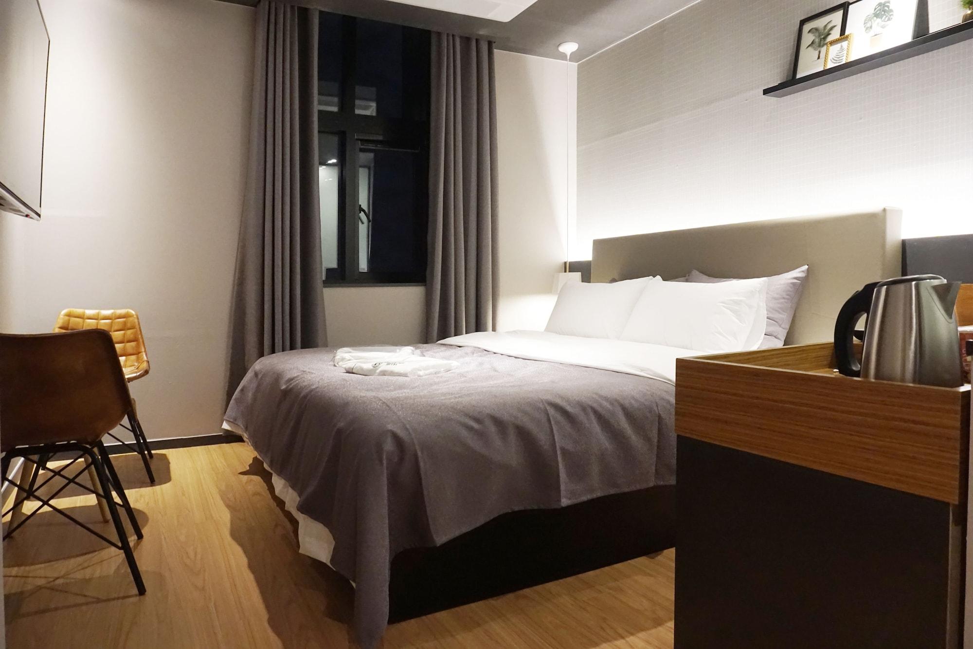 Brown Dot Hotel Changwon Eksteriør billede