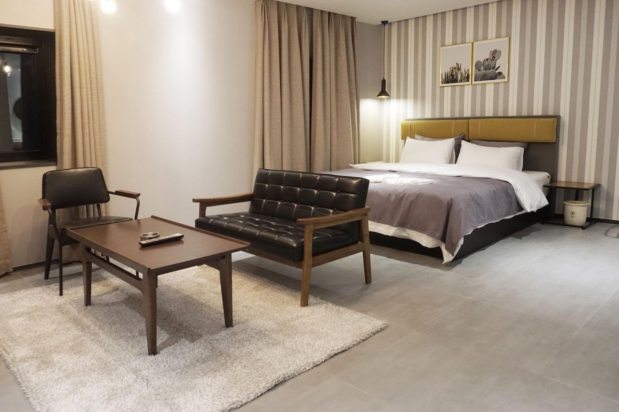 Brown Dot Hotel Changwon Eksteriør billede