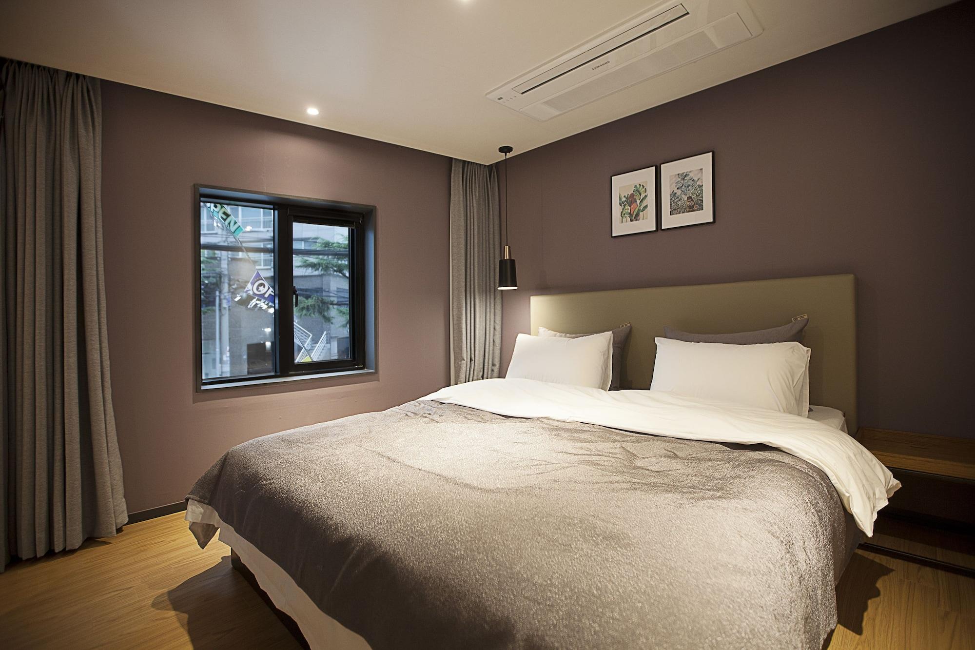 Brown Dot Hotel Changwon Eksteriør billede