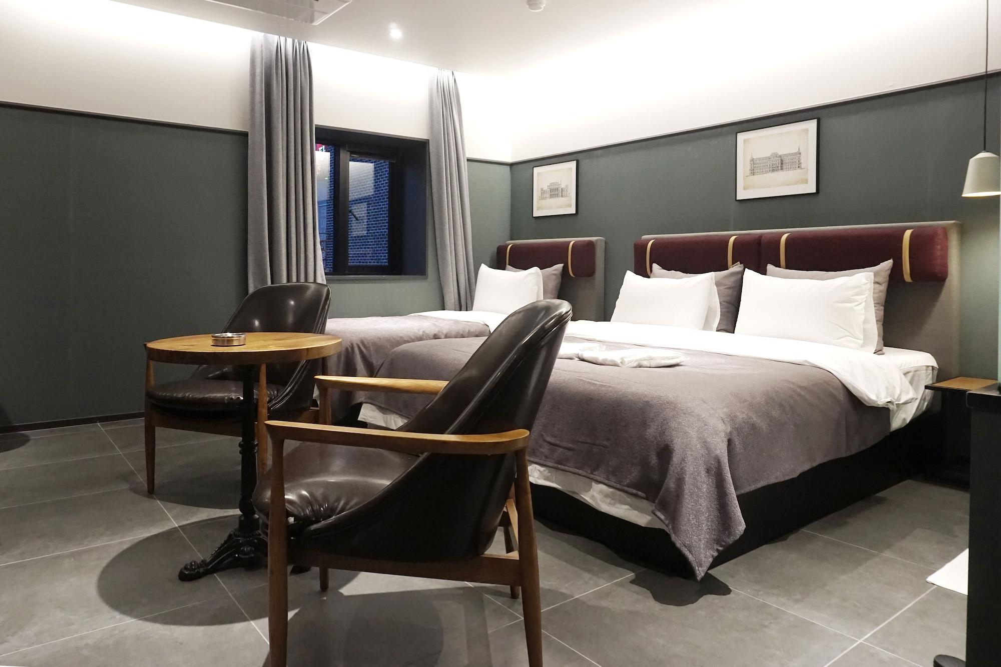 Brown Dot Hotel Changwon Eksteriør billede
