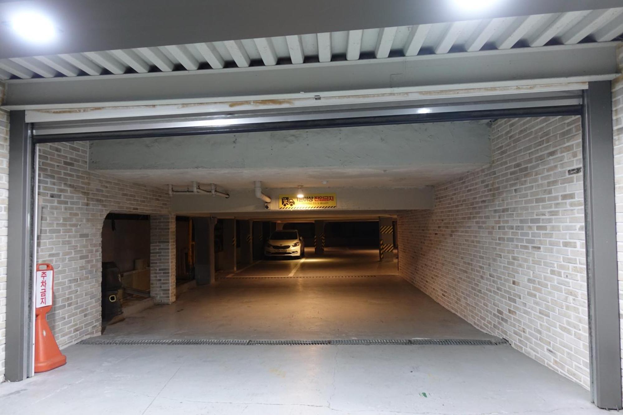 Brown Dot Hotel Changwon Eksteriør billede