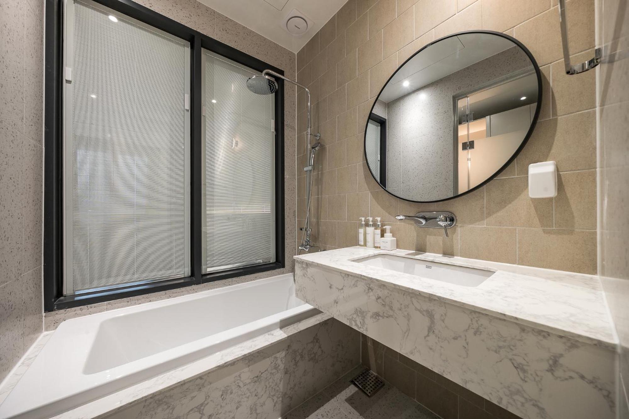Brown Dot Hotel Changwon Eksteriør billede